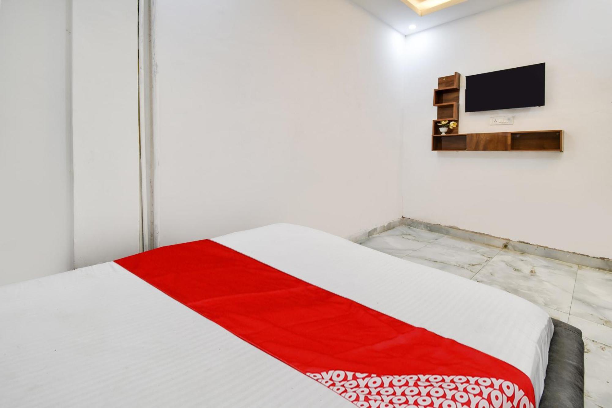 Hotel O Golden King 3*